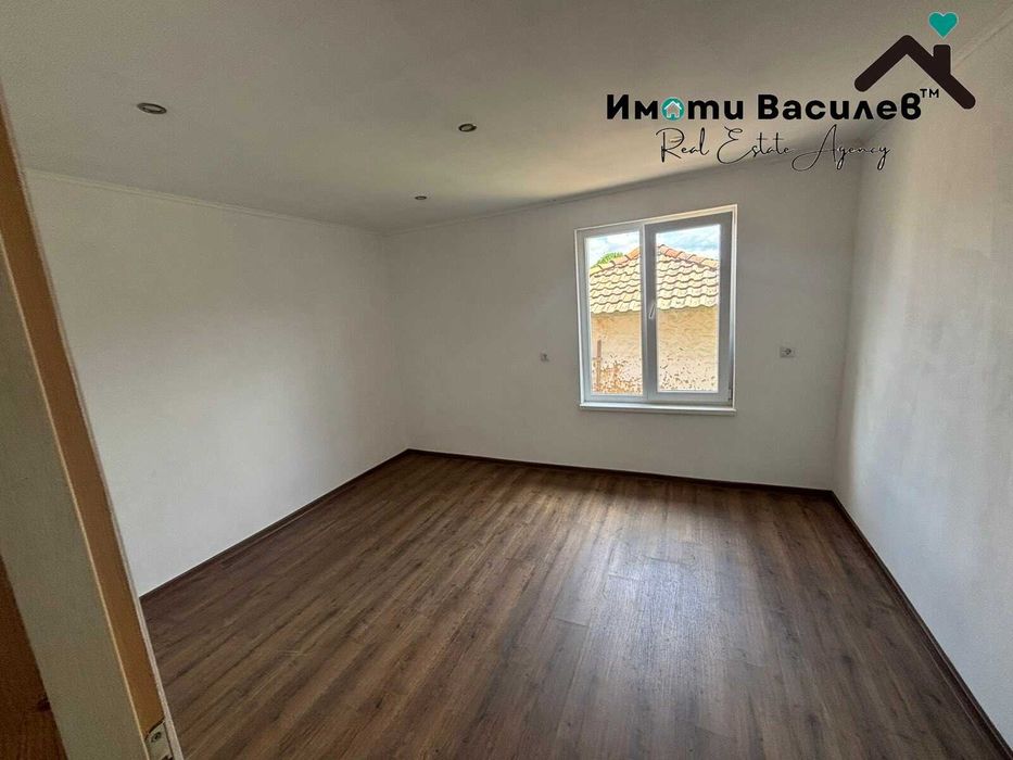 Продава КЪЩА област София, гр. Годеч с. Върбница