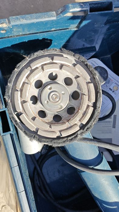 Bosch GBR 14 CA Șlefuitor de  beton 1400w impecabil la Valiza