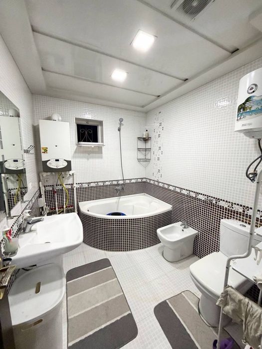 Yunusobod Minor metro yonida