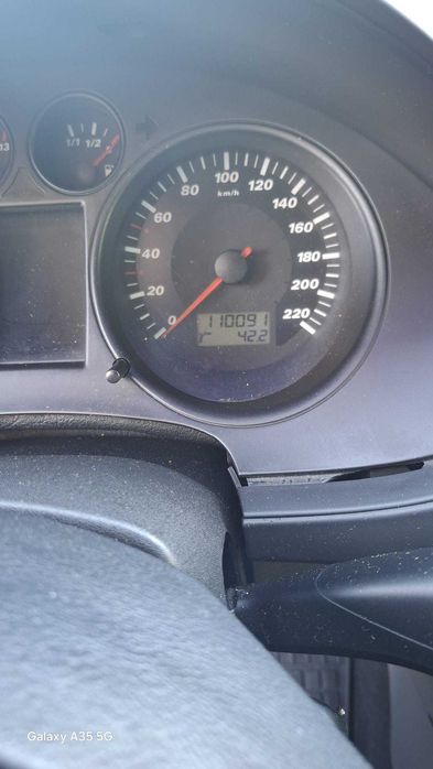 Vând Seat Ibiza!