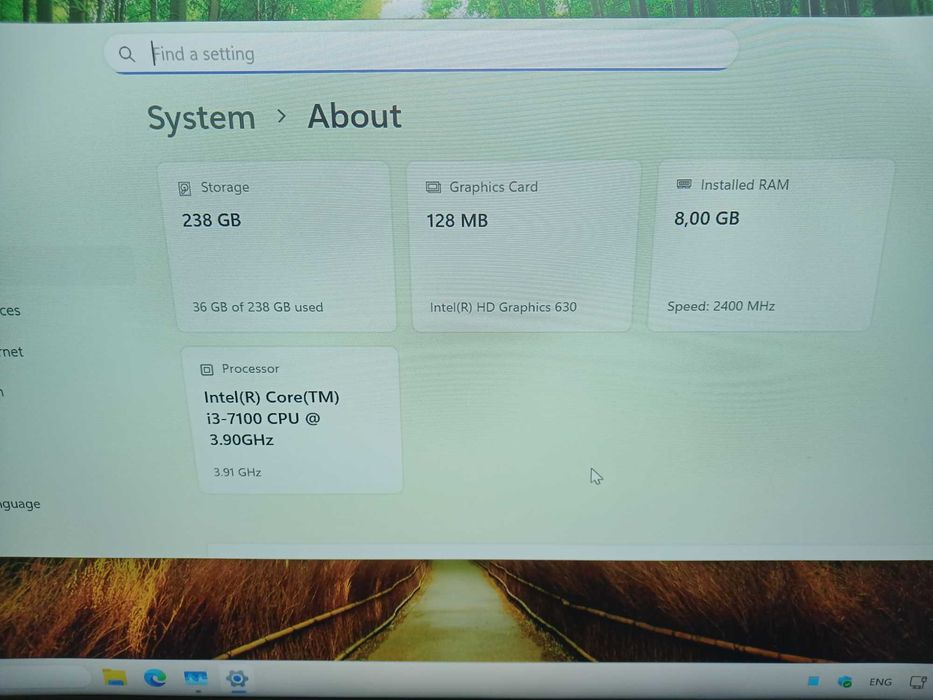 Компютър Lenovo V520  i3-7100 8GB 256GB SSD  Windows 11 PRO , Office-2021