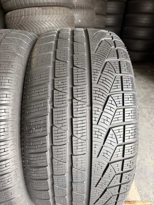 2 anvelope iarna 245/35/18 , Pirelli , RunFlat , DOT 2021 , 7 mm !