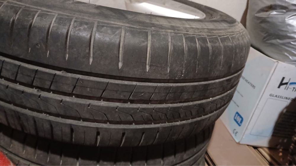Set de roti (4 anvelope + jante de aliaj) 195/65/R15 Hankook