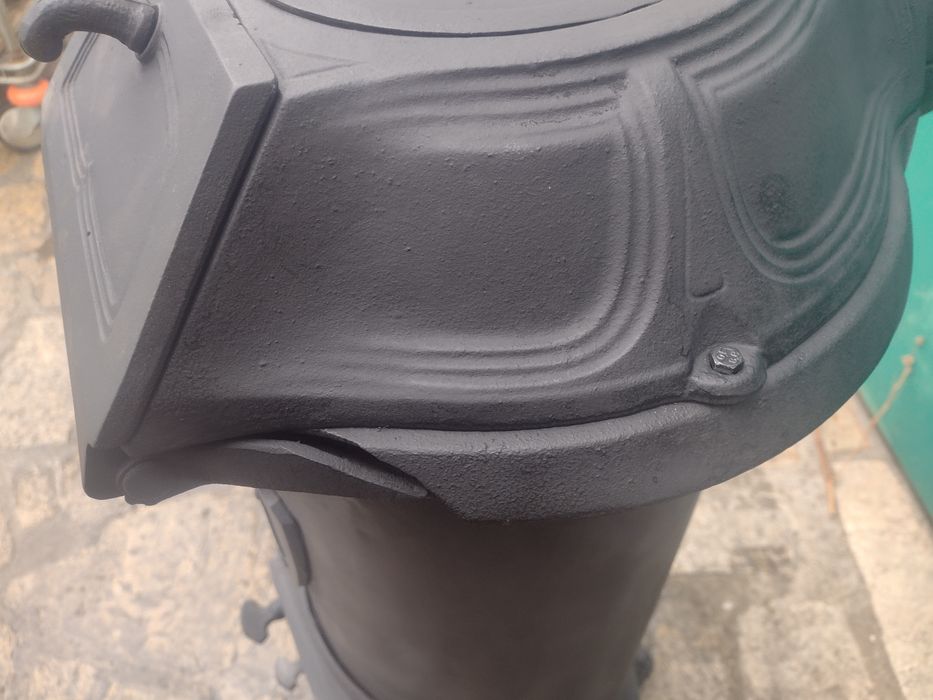 Печка  уникат на дърва!