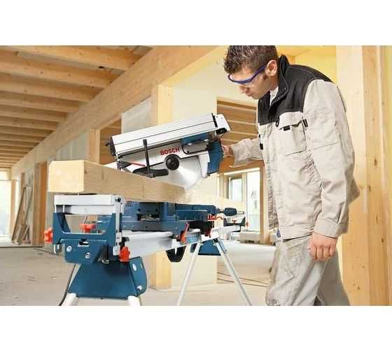 торцовочная пила Bosch GTM 12 JL комбинированная, Супер цена. Гарантия