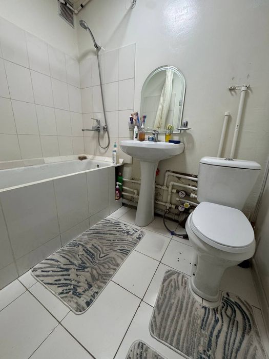 Продается 3 комнатная квартира в районе вокзала