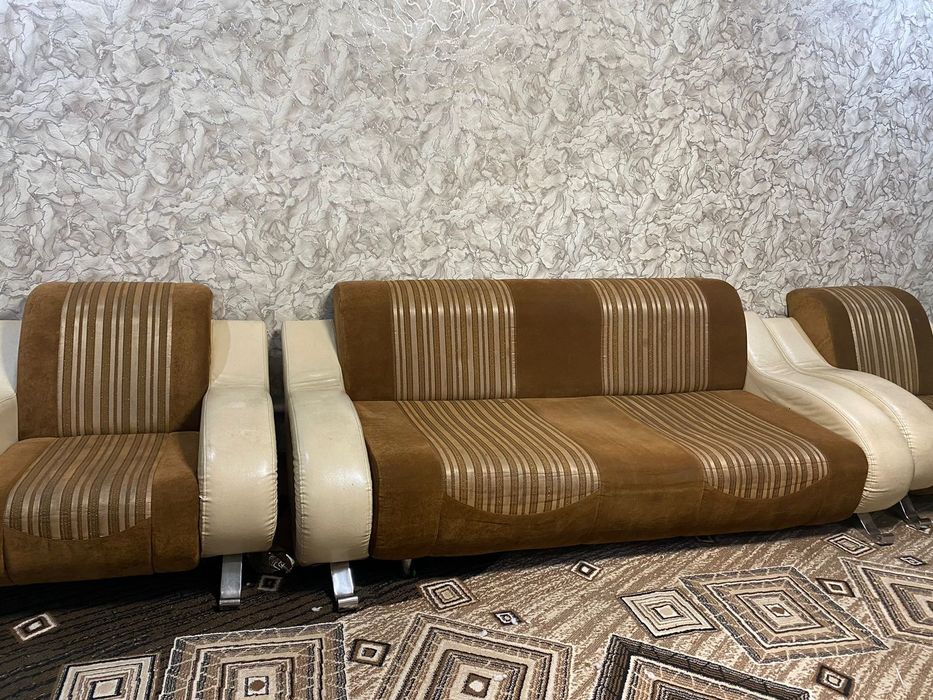 Диван раздвежной