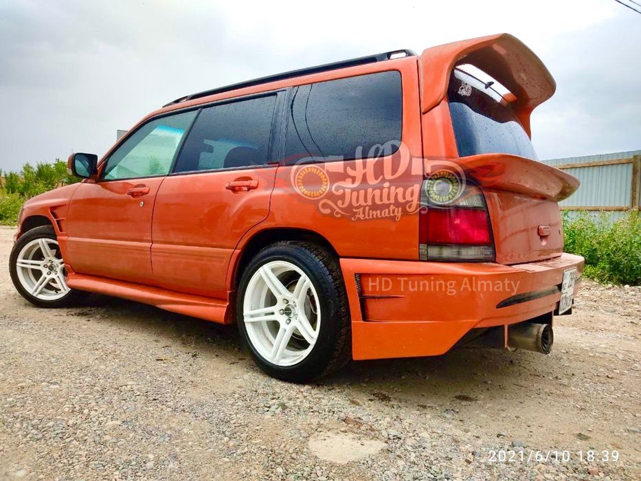 Бампер задний Custom Subaru Forester SF