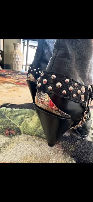 Оригинални дамски обувки