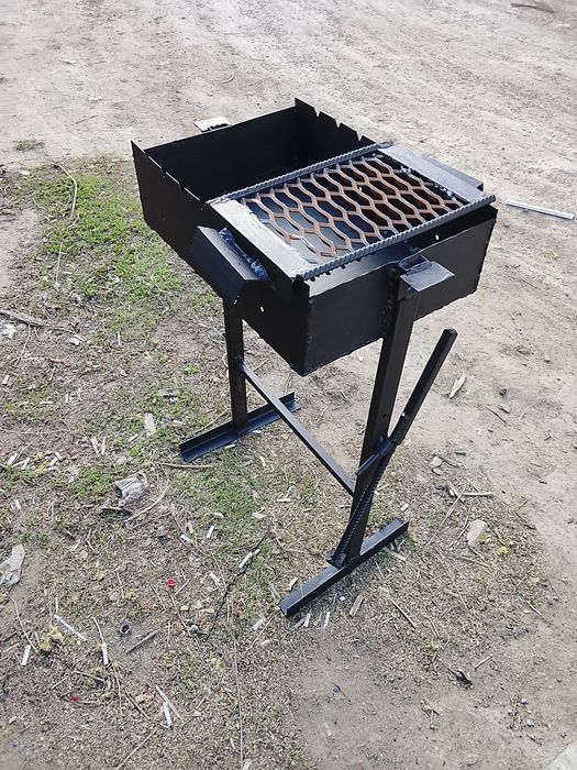Мангал в наличии