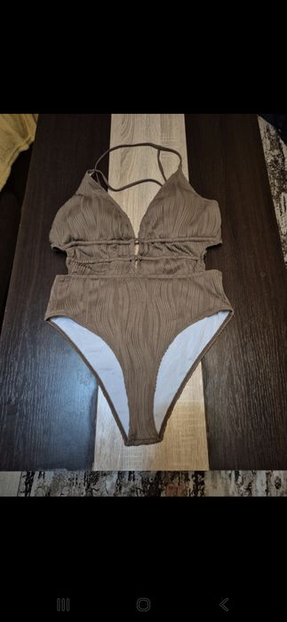 Costum baie xl,cu spatele gol