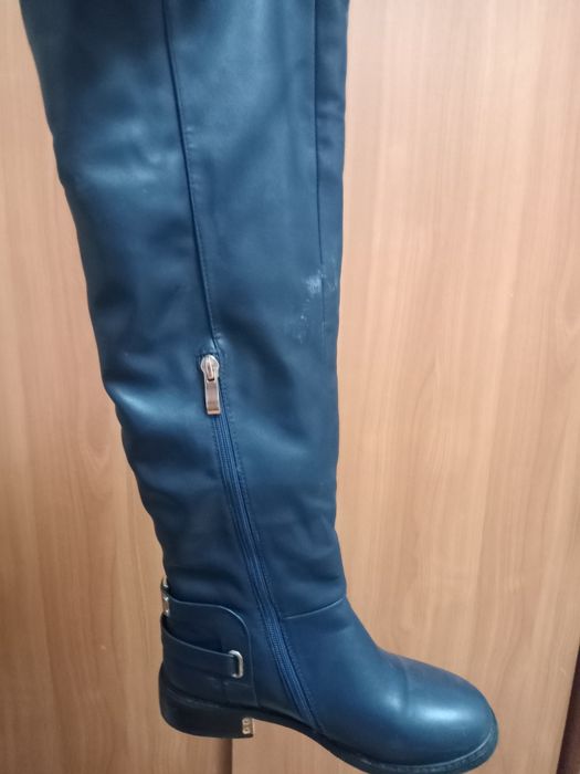 Продам женские сапоги