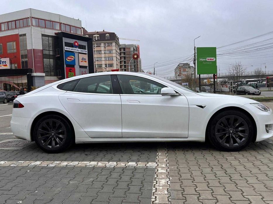 Tesla Model S Long Range 4X4 2020 TVA deductibil