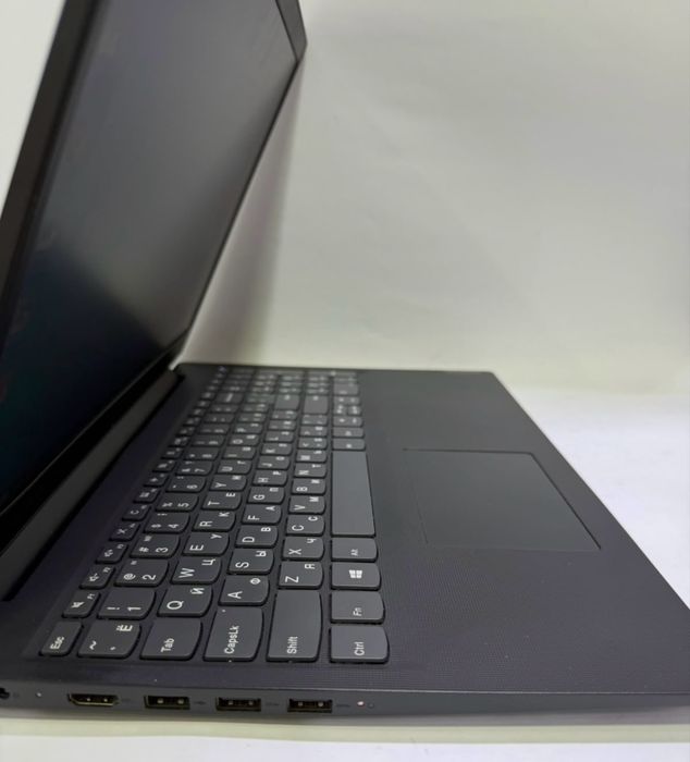 Ноутбук Lenovo. Смотртие все объявления.
