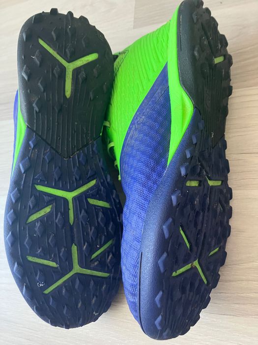 Ghete fotbal Decathlon, marimea 36