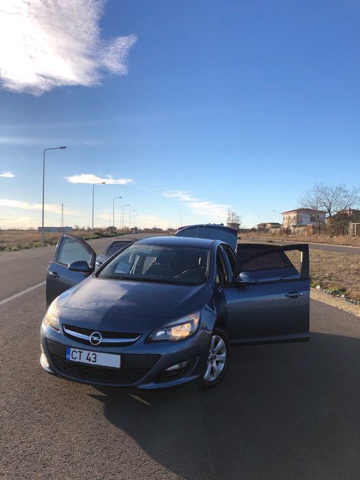 Opel Astra Se vinde Opel Astra J Primul proprietar