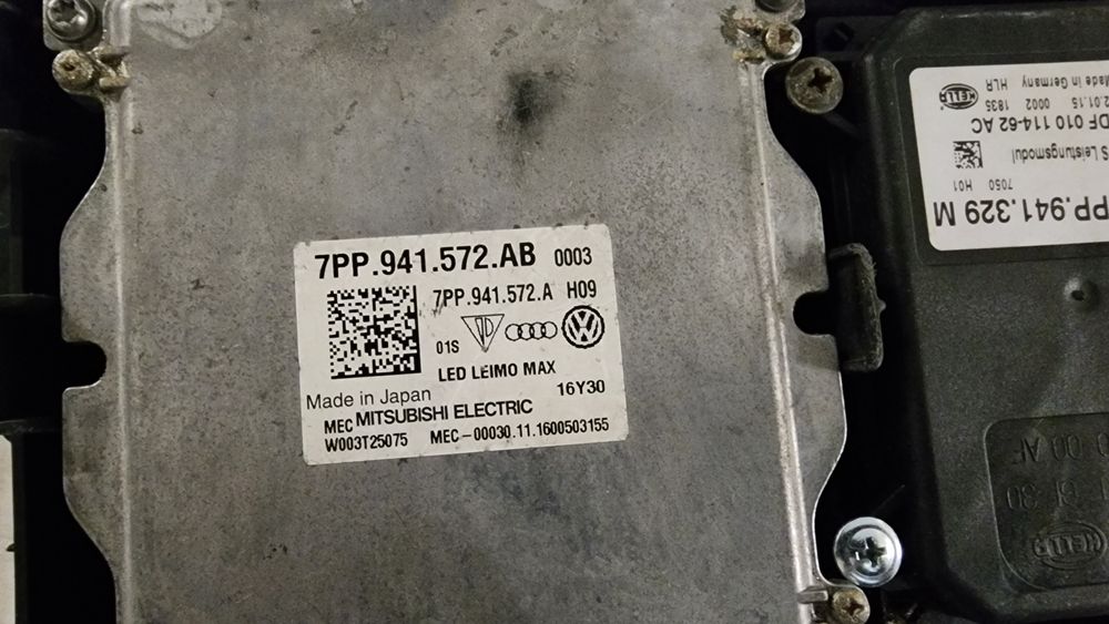 Десен фар за 2017 facelift Audi Q3