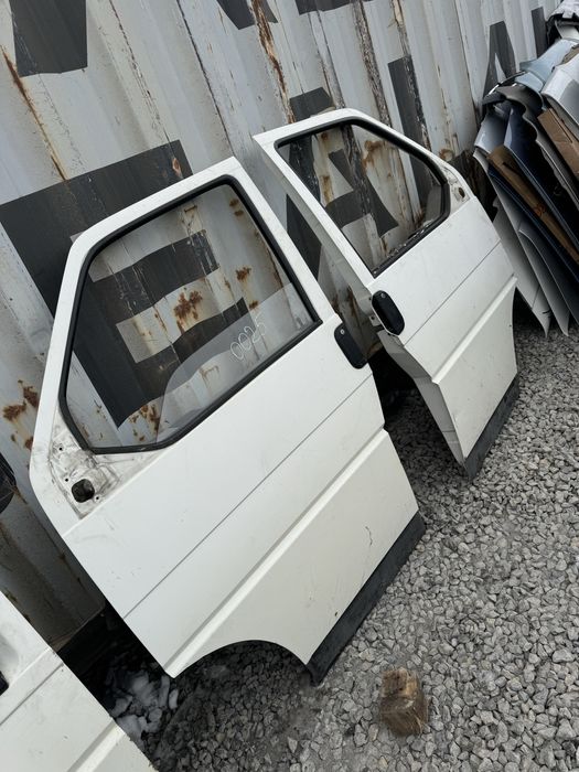 Двери на Т4 из Германии