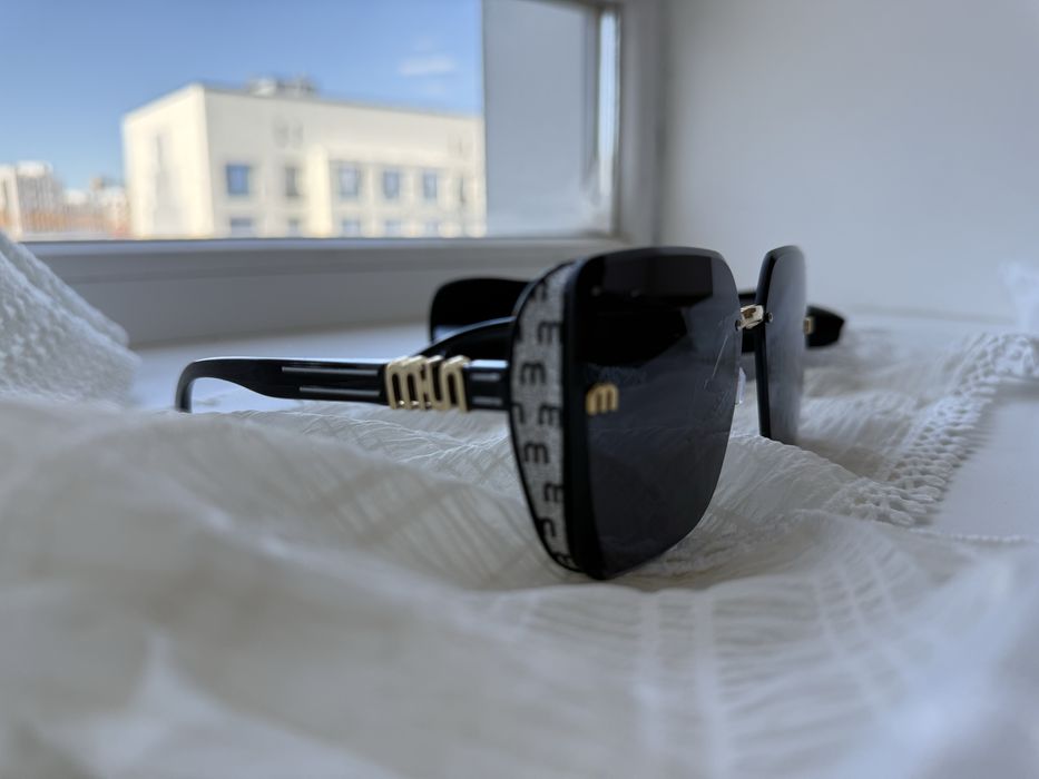 Очки с футляром