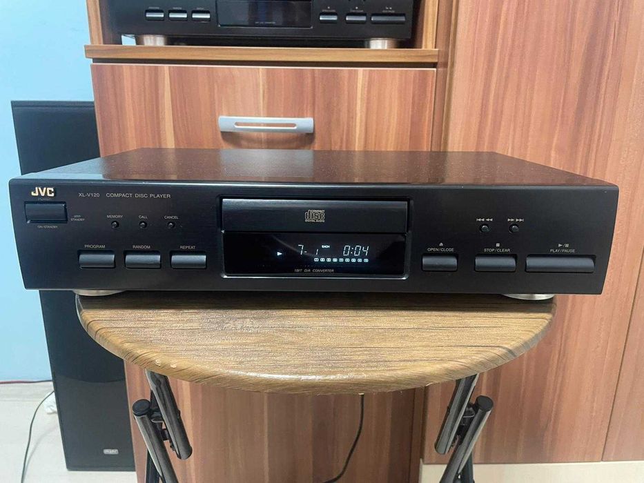 JVC XL-V120 Compact Disc Player