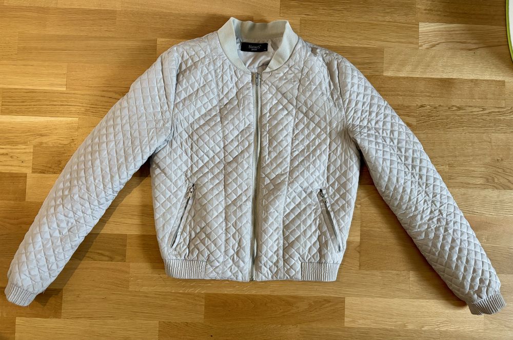 Бежово бомбър яке