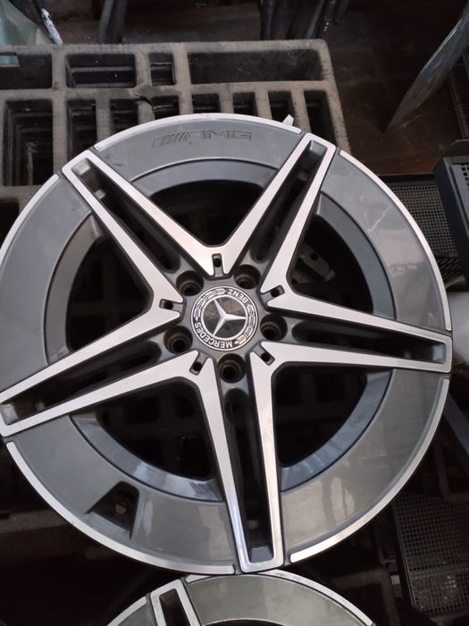 Джанти Mercedes AMG 18 цола