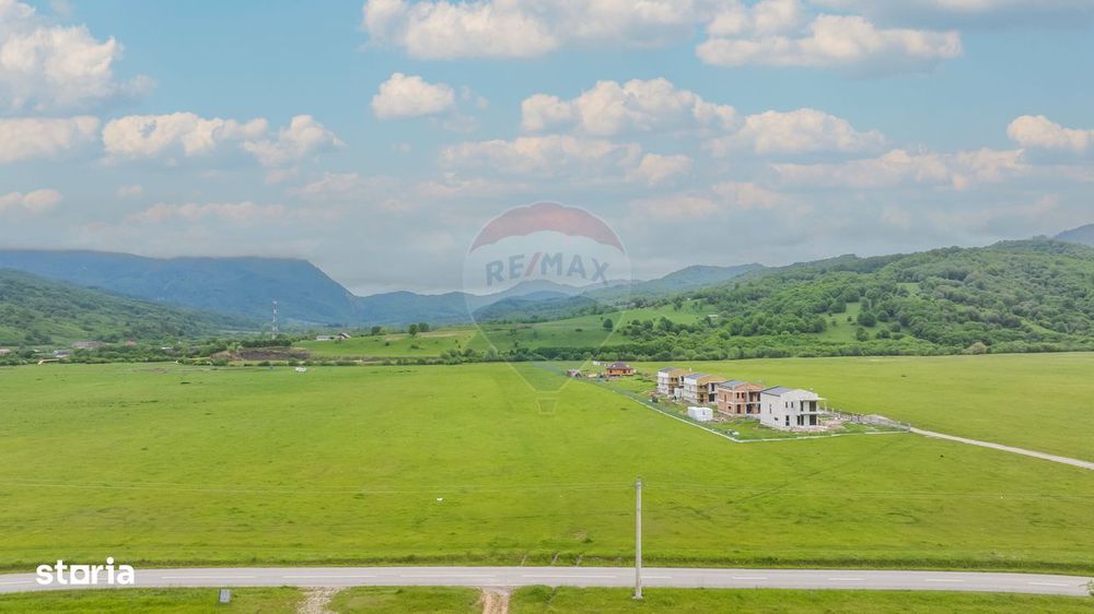 Comision 0 | Teren cu priveliște superbă | Glăjărie | Râșnov