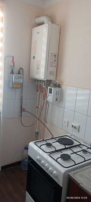 Urganch shahrida 2 xonali kvartira sotiladi