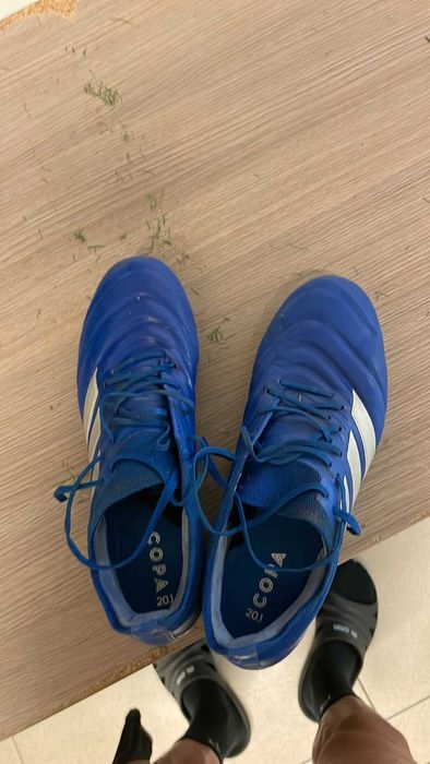 Продавам обувки Адидас