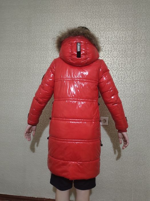 Зимняя куртка  для девочки  хорошом состояние