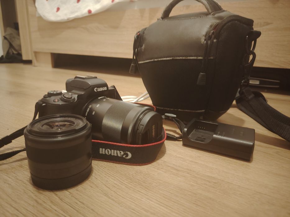Canon EOS m50 makr ii +  2 обектива