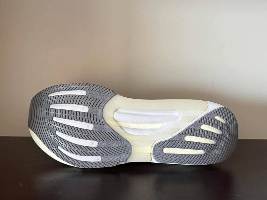 adidas Supernova Rise 44номер 28см Стелка нови с кутия