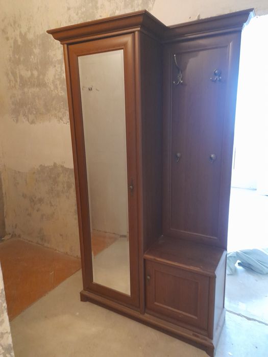 Прихожая состояние хорошее