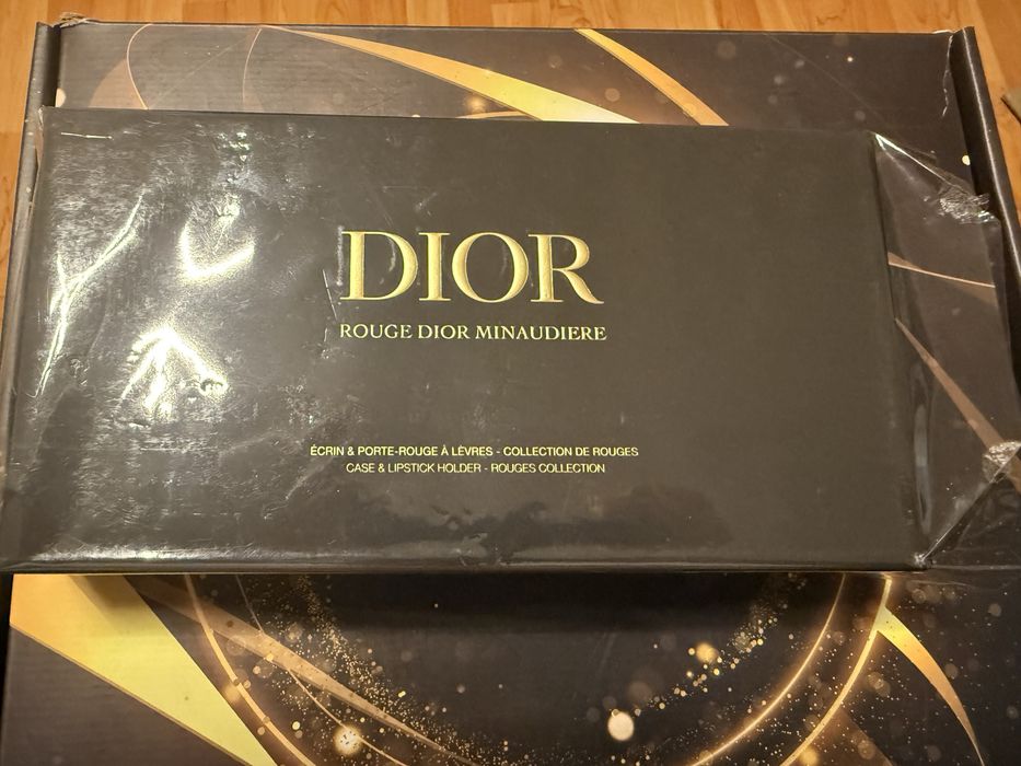PIESĂ DE COLECȚIE: Set Rujuri & Clutch DIOR Minaudière (Ediție Limitată)