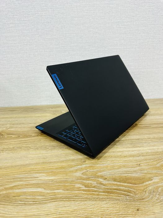 Недорого Lenovo GAMING Core i5-8 Ядерный с GTX1650 Игровой ноутбук