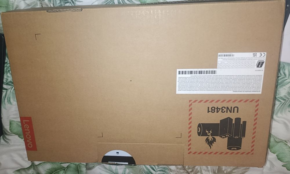 Лаптоп Lenovo IdeaPad Slim 3