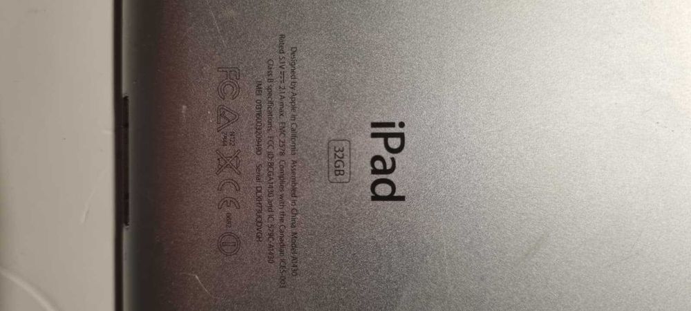 LOT 4 x Apple iPad – iPad 2 + iPad 3 + iPad 4