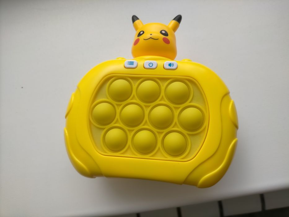Продам почти новую Попит игрушку!