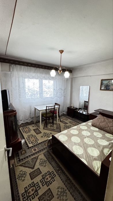 ÎnchiriezApartament 2 camere decomandat – Câmpia Turzii, zona centrală