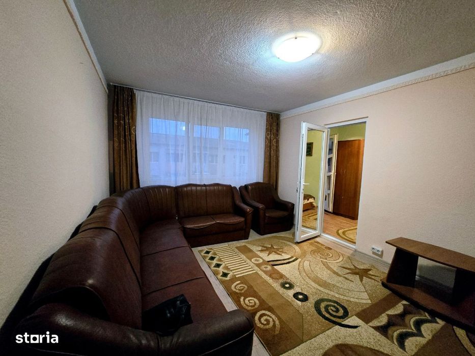 Inchiriere Apartament 3 camere  – Micro 6 | Zona Librăria Maya