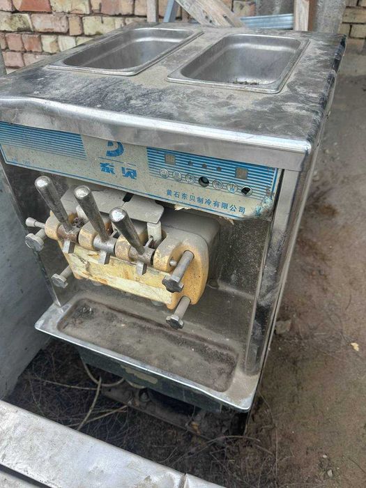 Продается Фрейзер для мороженого ! Мороженное аппарат !