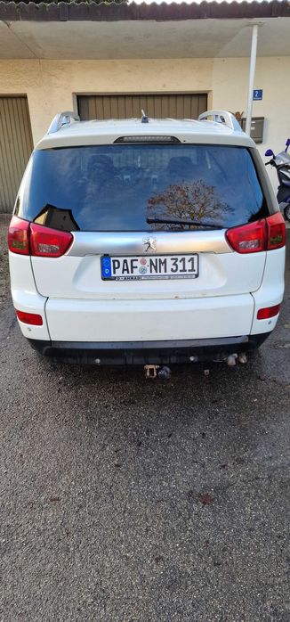 Peugeot 4007 2008г.