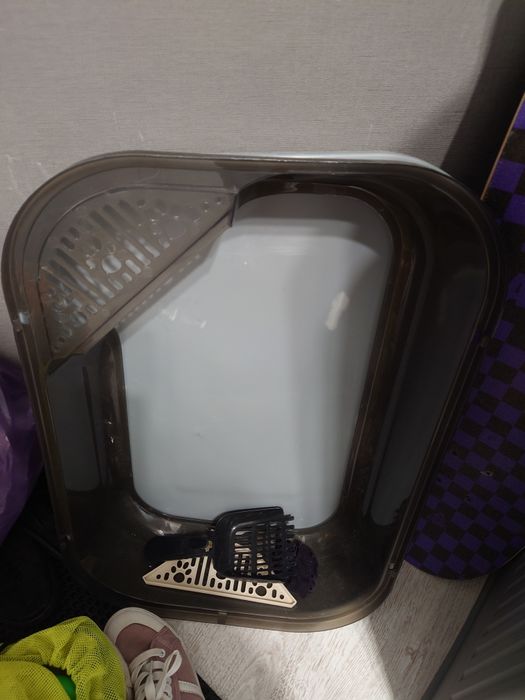 Продам лоток для кошек новый