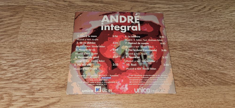 Cd-uri / casete muzica  : Andre, Directia 5, Phoenix, Cargo, Azur