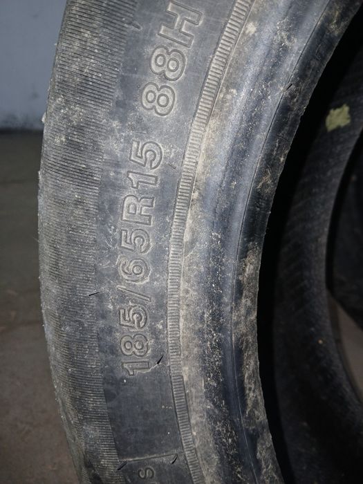 Продам два баллона летней резины