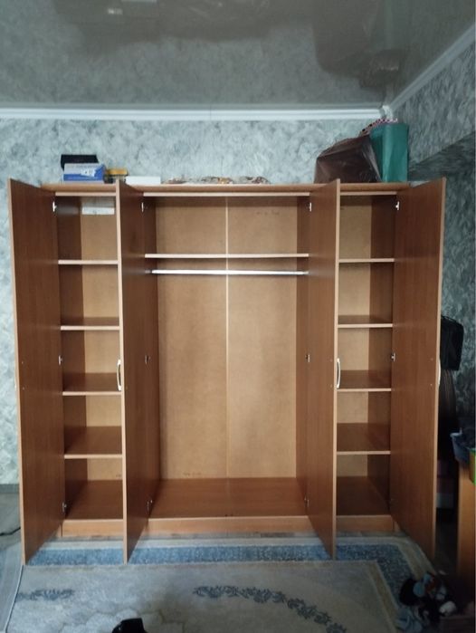 Спальный гарнитур