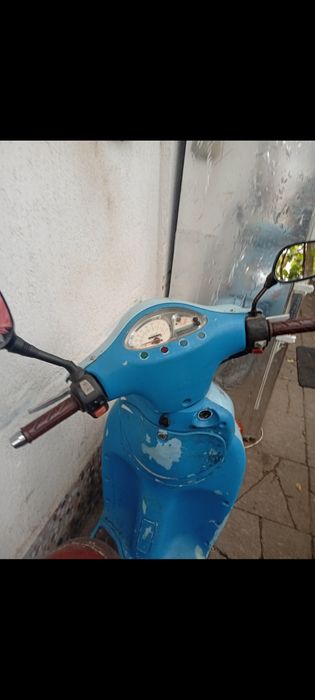 Scuter  defect sa oprit deodată