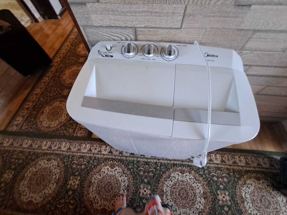 Стиралка б/у продаётся