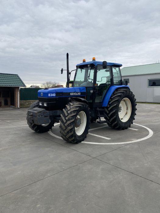 New Holland 8340