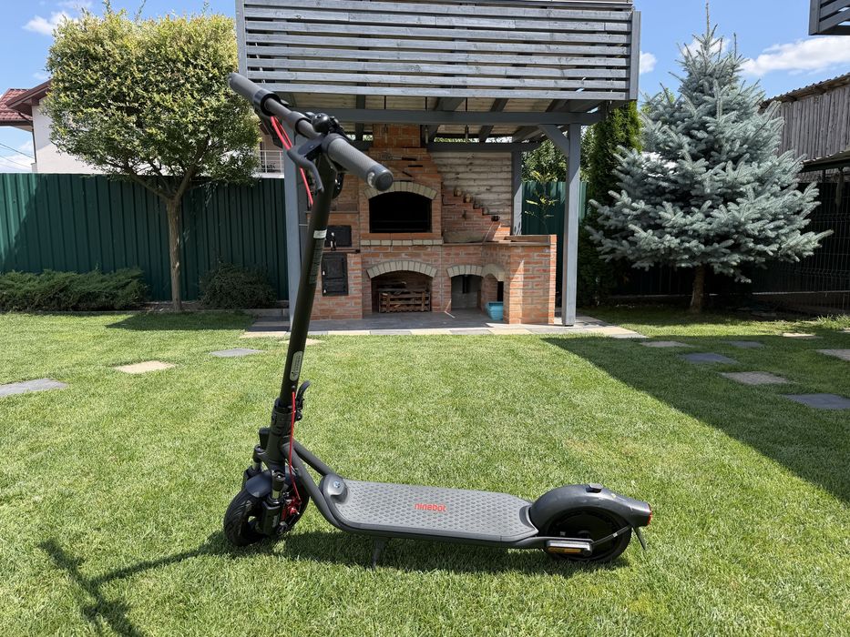 Trotineta electrica NINEBOT eKickScooter F2 Pro E II, 10 inch, negru